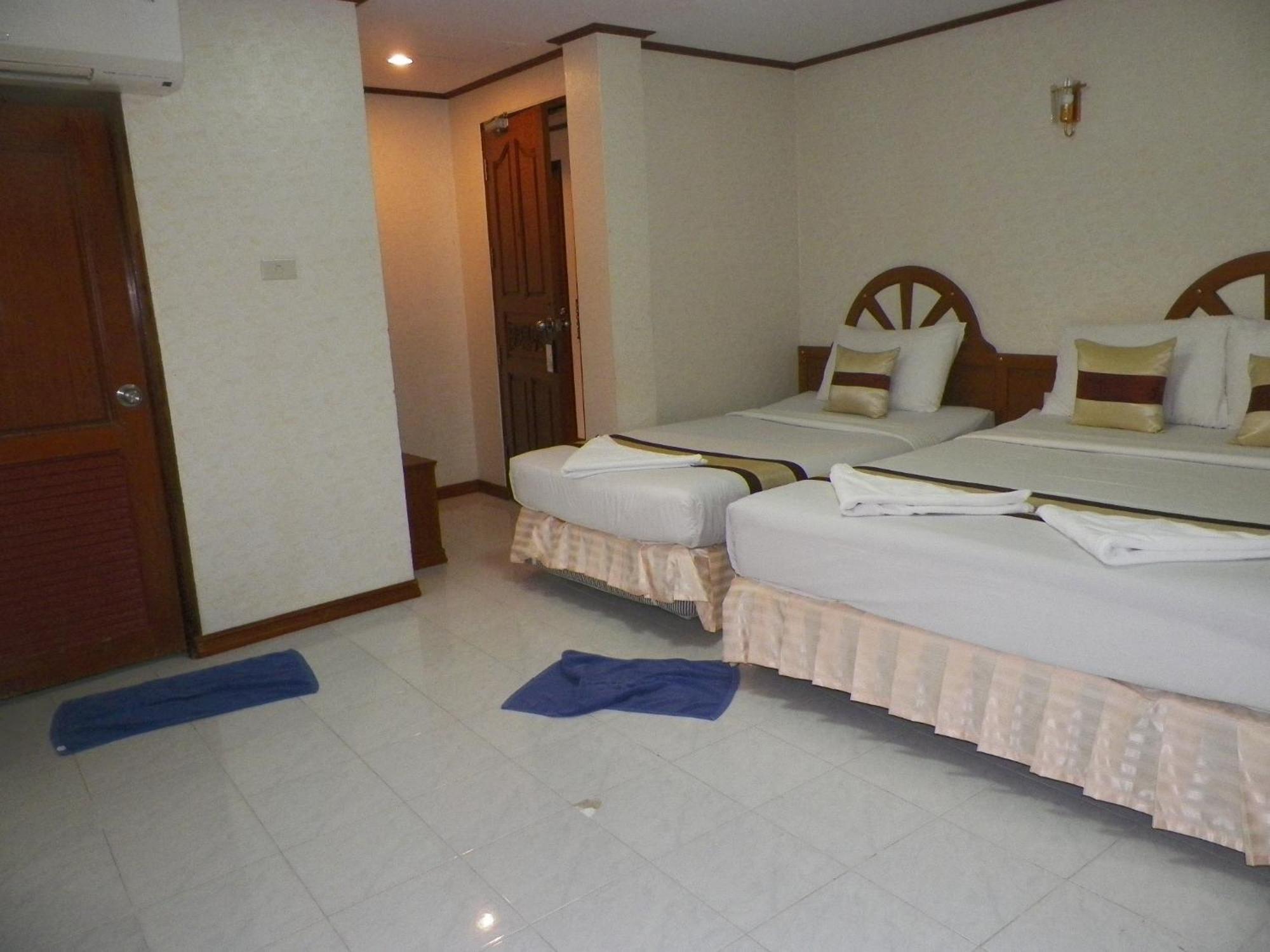 Natacha Hotel Ko Phi Phi Exterior foto